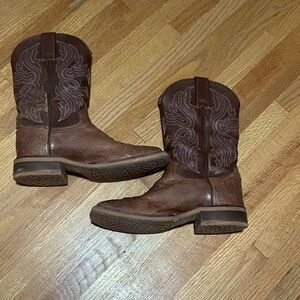 Women’s Justin Smooth Ostrich 7.5 Square Toe Boots